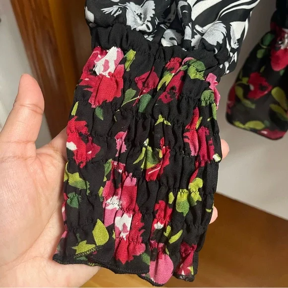 Black floral blouse. Black smocked top. Black floral top - Picture 7 of 7